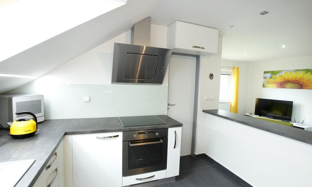 Apartman Pod Skalou V Ceskem Raji Besedice Экстерьер фото